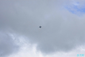 雨の小松島港祭りブルーインパルス展示飛行予行